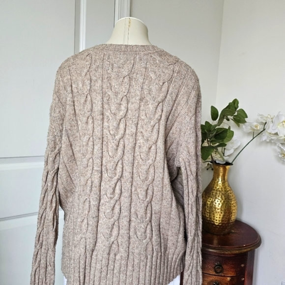 Banana Republic Women’s Cable Knit Crewneck Oatmeal Gray Sweater Oversized L - Picture 8 of 12